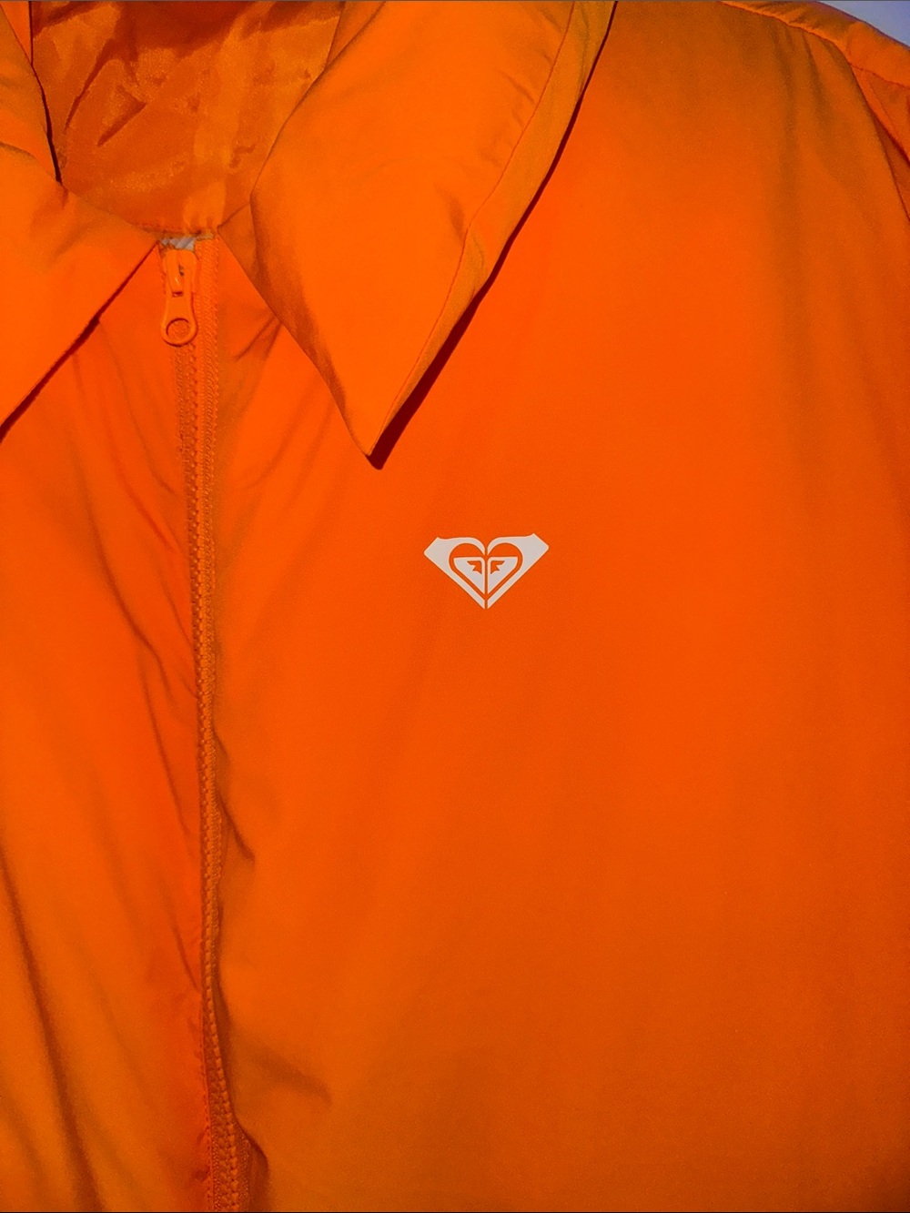 Kelia Moniz LE Roxy puffer - Picture 2 of 6